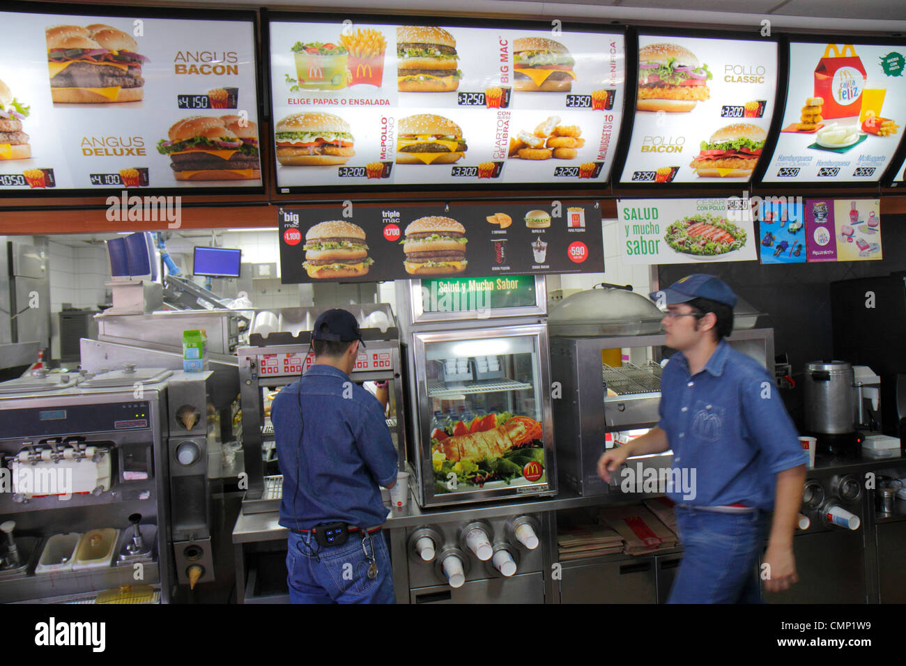 Arica Chile, Paseo Peatonal 21 de Mayo, Einkaufspassage, McDonald's, Burger, Hamburger, Franchise, Fast Food, Restaurant Restaurants Essen ou Stockfoto