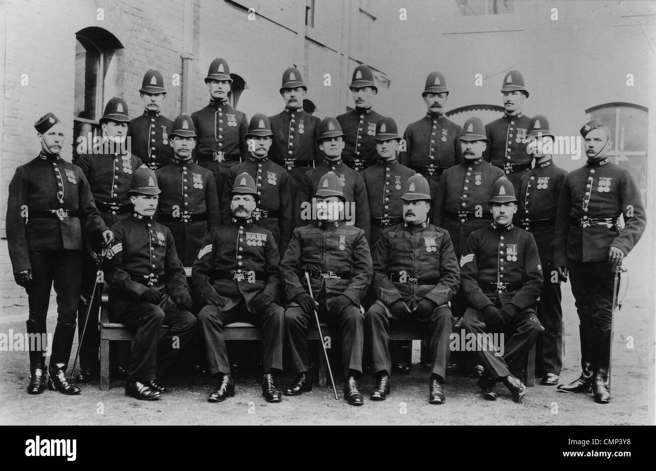 Polizisten, Wolverhampton Borough Polizei, c 1900. Die genaue Lage ist unbekannt. Stockfoto