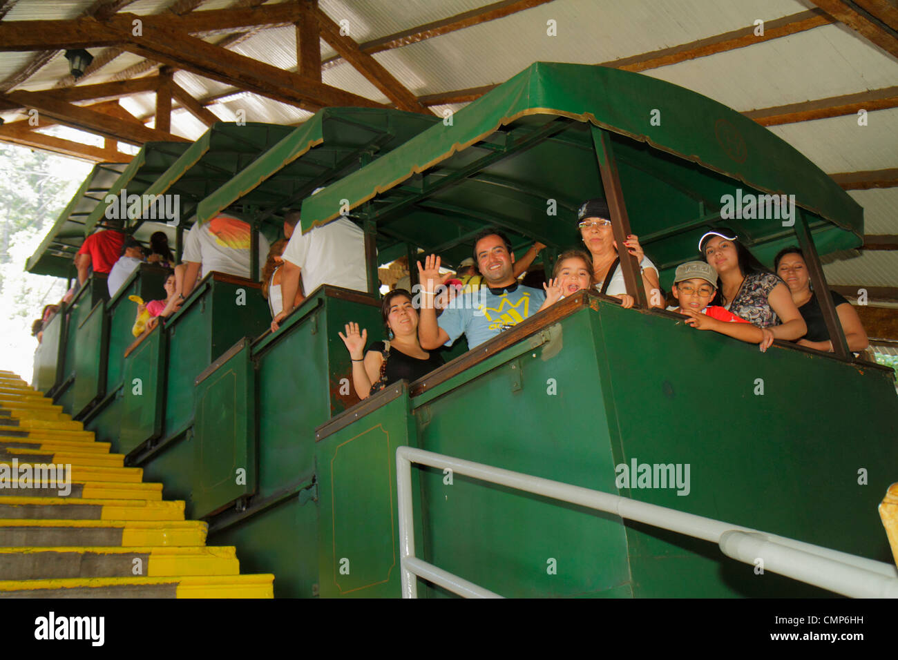 Santiago Chile, Cerro San Cristobal, Parque Metropolitano, Stadtpark, Estacion Funicular, Schrägflugzeug, Klippenbahn, Straßenbahn, hispanischer ethnischer Mann, männlich, w Stockfoto