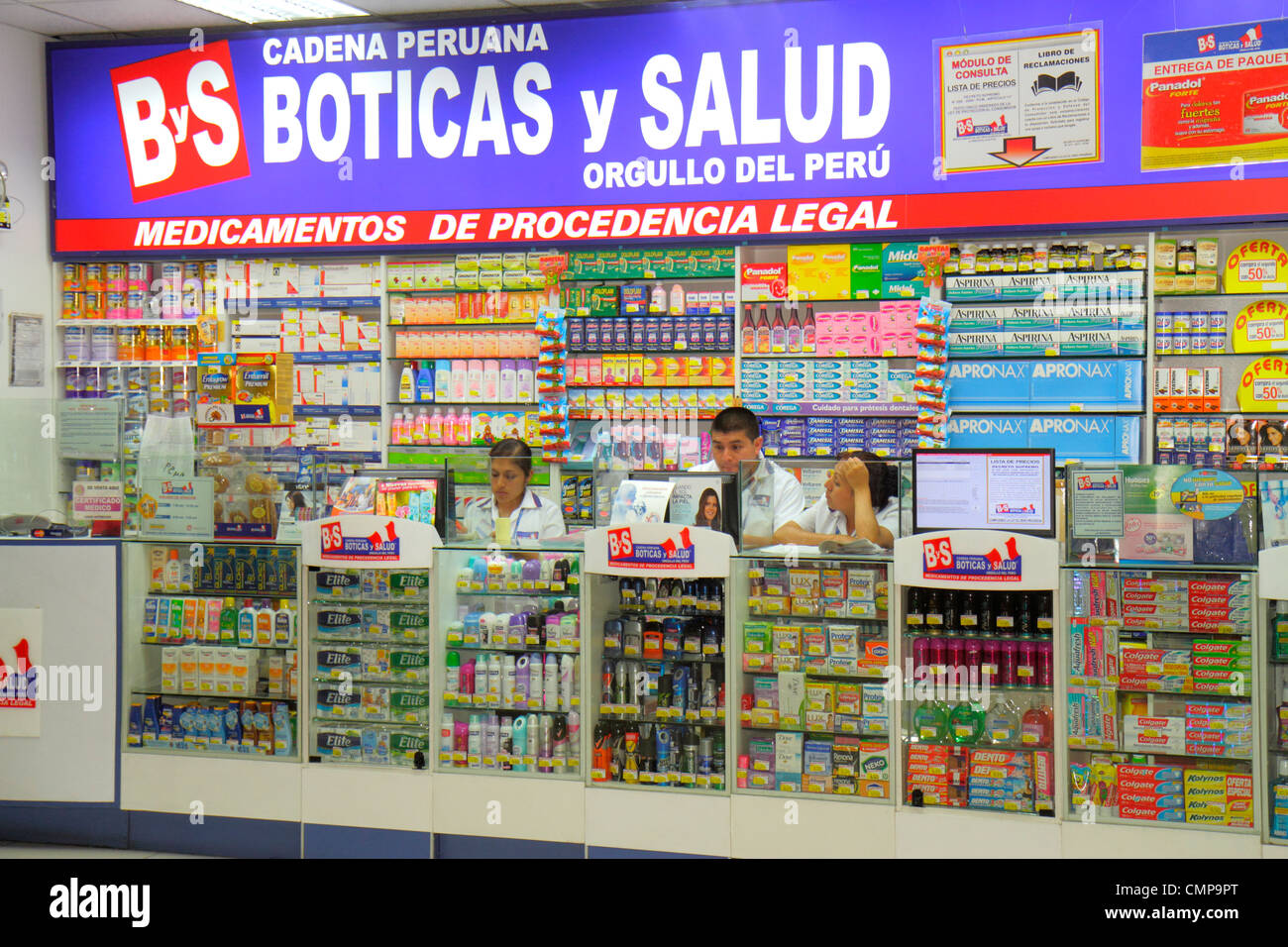 Lima Peru, Estacion Central, Bahnhof, Metropolitano Bus Line, Verkehrsknotenpunkt, Shopping Shopper Shopper Shop Shops Markt Märkte Kauf Verkauf, Einzelhandel Stockfoto