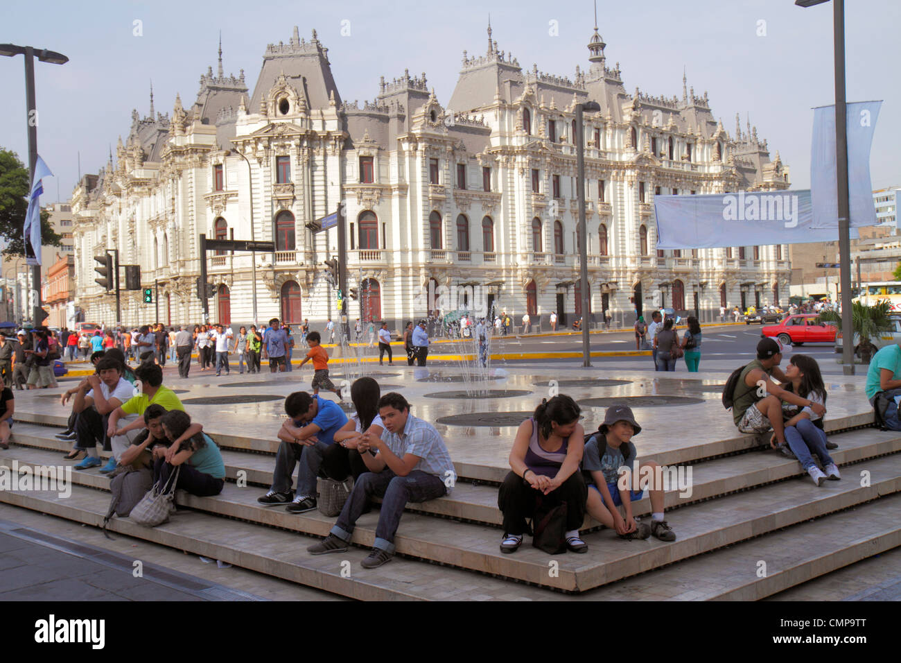 Lima Peru,Real Plaza,Hispanic Ethnic Edificio Rímac,Casa Roosevelt,Gebäude,Beaux Arts,Architektur Malachowski,öffentlicher Platz,plaza,Brunnen,Treppen Stockfoto