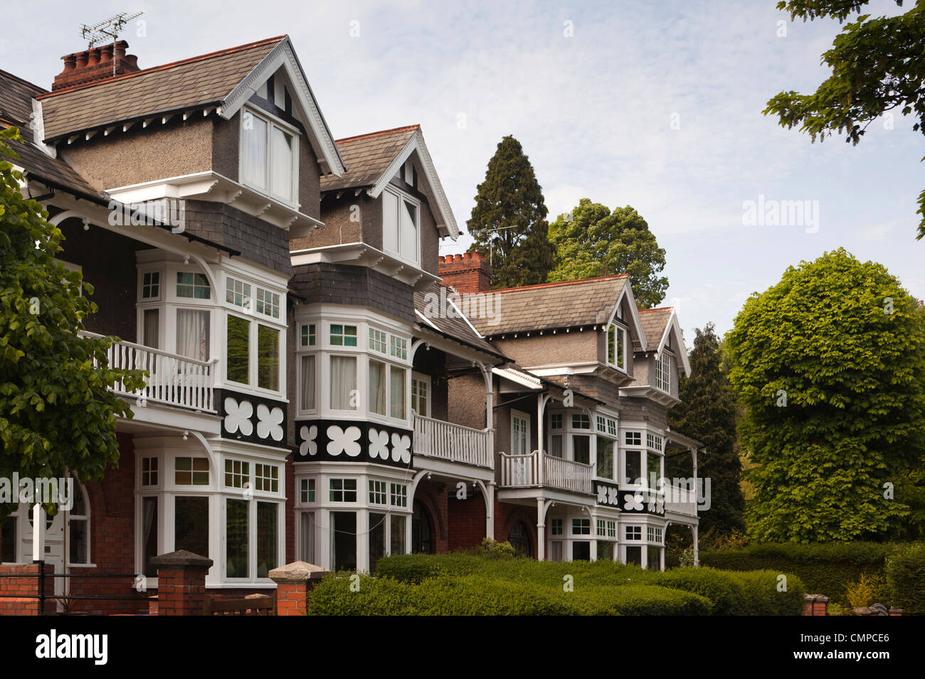 Großbritannien, Wales, Swansea, The Grove, elegante edwardianische Häuser am Eingang zum Cwmdonkin Park Stockfoto