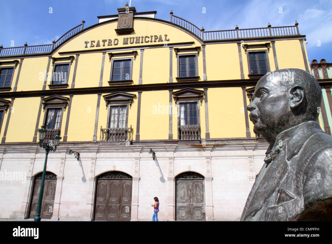 Tacna Peru,Avenida 2 de Mayo,Teatro Municipal,Theater,Stadttheater,Kultur,Kunst,Gebäude,1870,Erhaltung,Fassade,Architektur aus Steinbruch,Bronzestewand Stockfoto