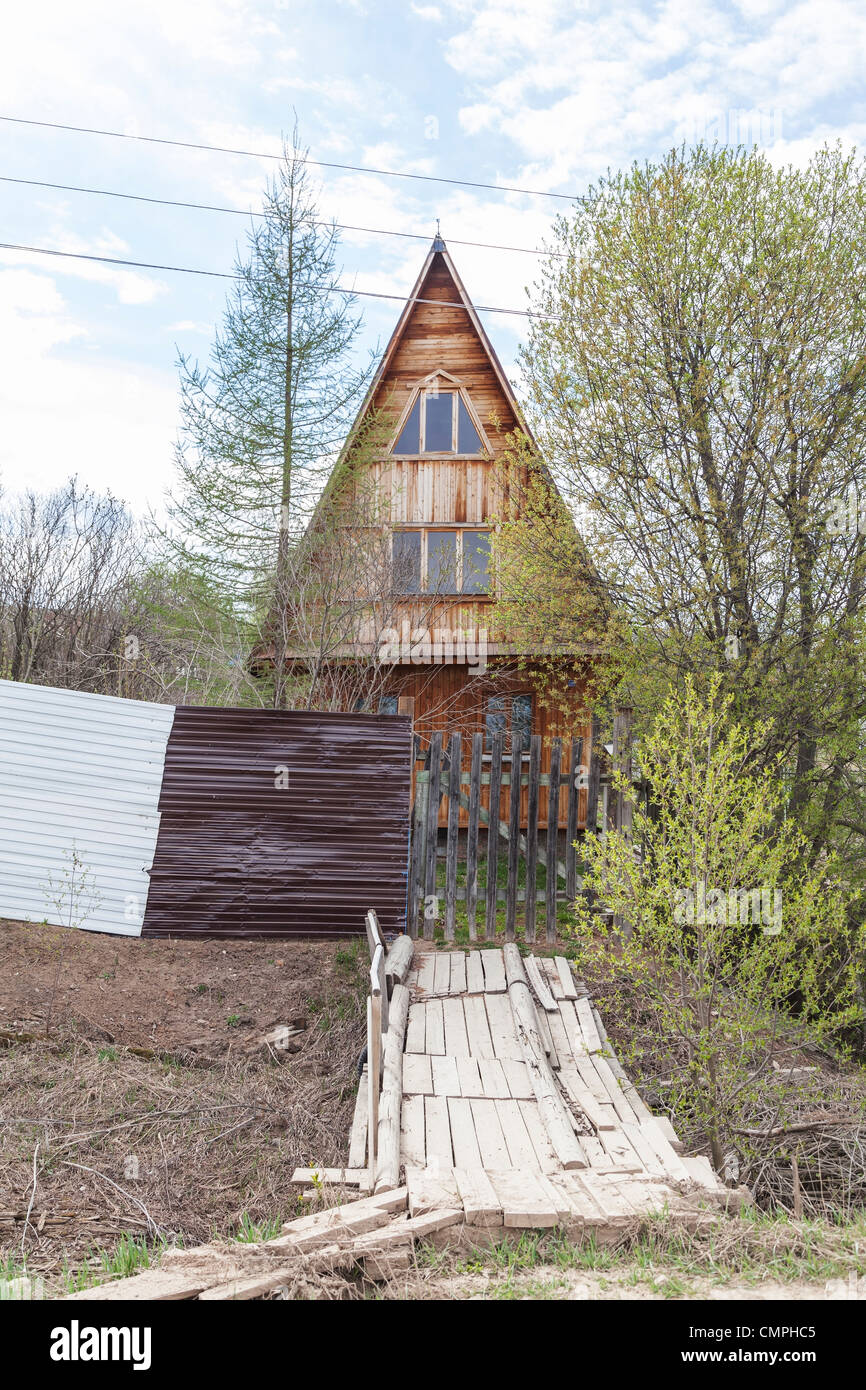 Ein russischer Sommerhaus oder Datscha, in Holovka in der Nähe von Perm im östlichen Russland Stockfoto