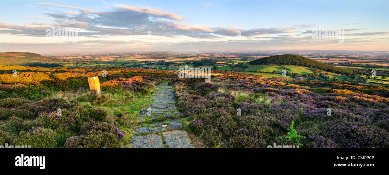 Die Sonne geht über der Cleveland Art und Weise, Yorkshire, England, Vereinigtes Königreich, Europa Stockfoto