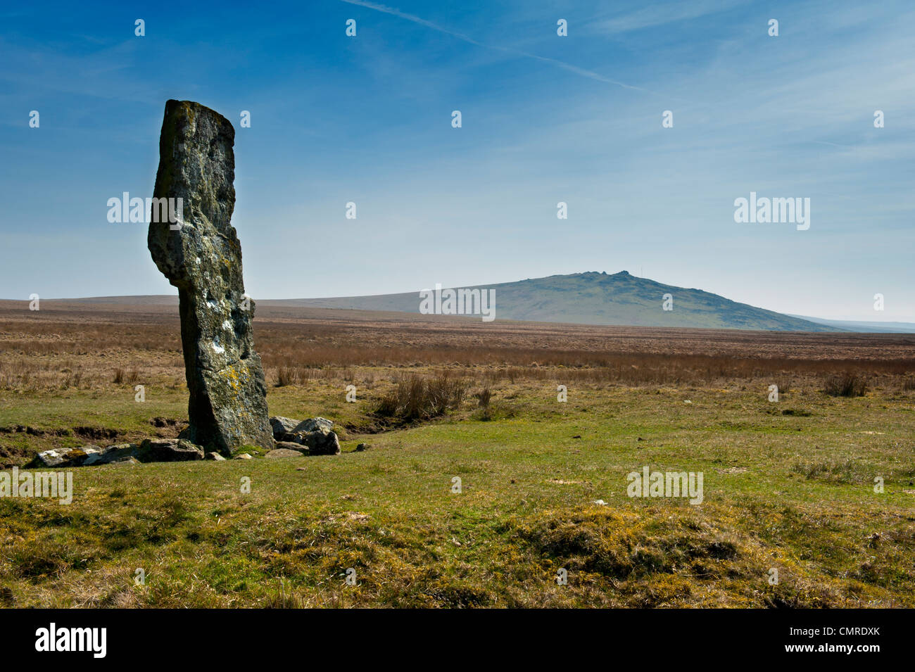 Langstone Moor auf Dartmoor zeigt Longstone, Menhir und offenen Moorlandschaften Stockfoto