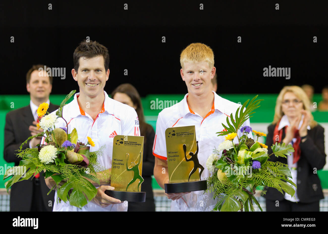 Preisverleihung für die Paarung Champs und Talente Gewinner Tim Henman (l.), K. Edwards bei BNP Paribas Open Doppel Stockfoto