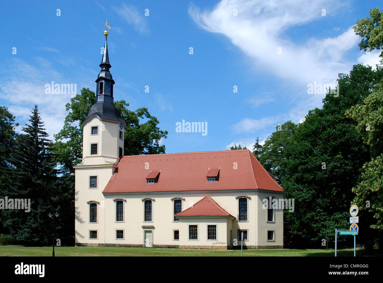 Evangelische Barockkirche mit Silbermann-Orgel in Lebusa in der Nähe von Jüterbog. Stockfoto