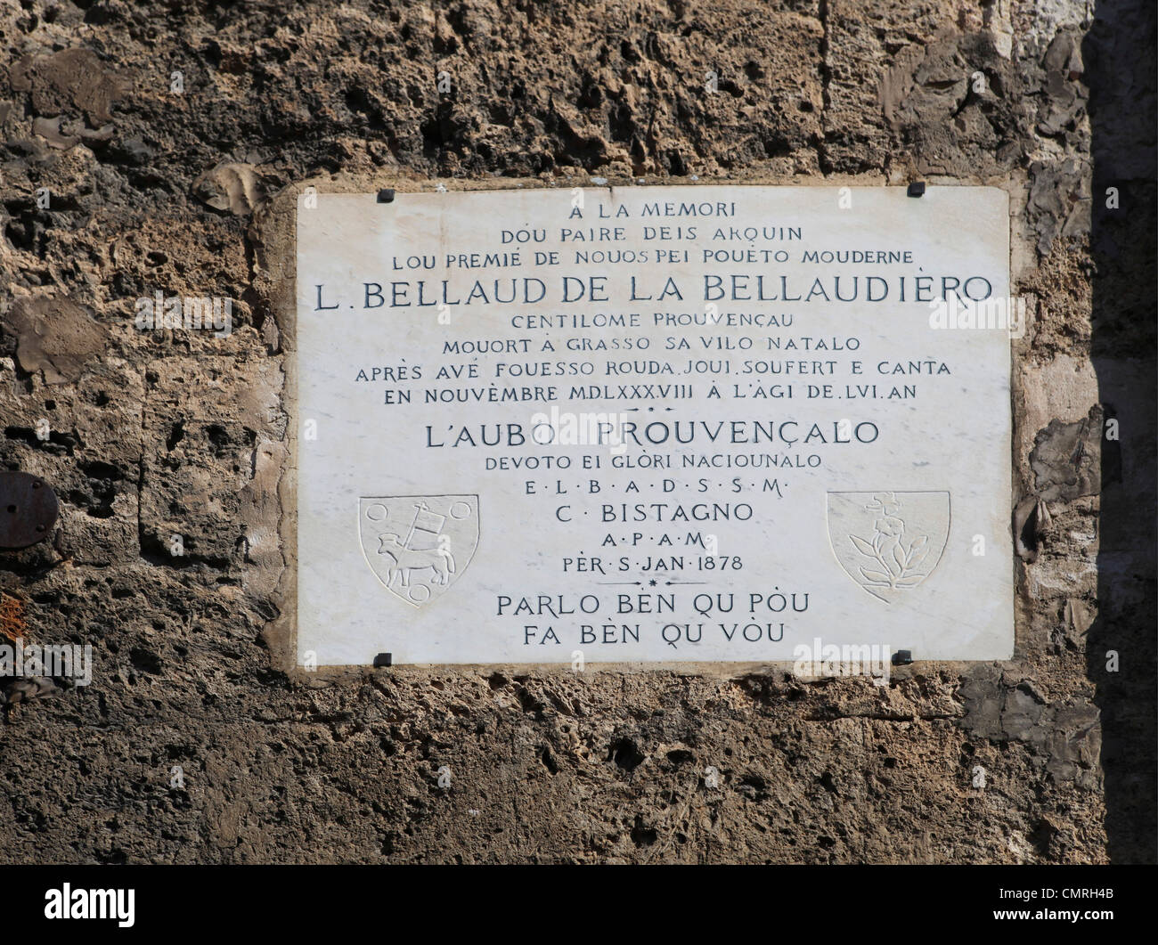 Provenzalische Plaque, L Bellaud De La Bellaudiero in Grasse, Dorf in den Alpes-Maritimes Frankreich 124280 Grasse Stockfoto