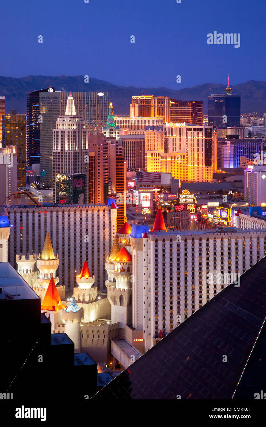 Skyline von Las Vegas bei Dämmerung, Nevada, USA Stockfoto