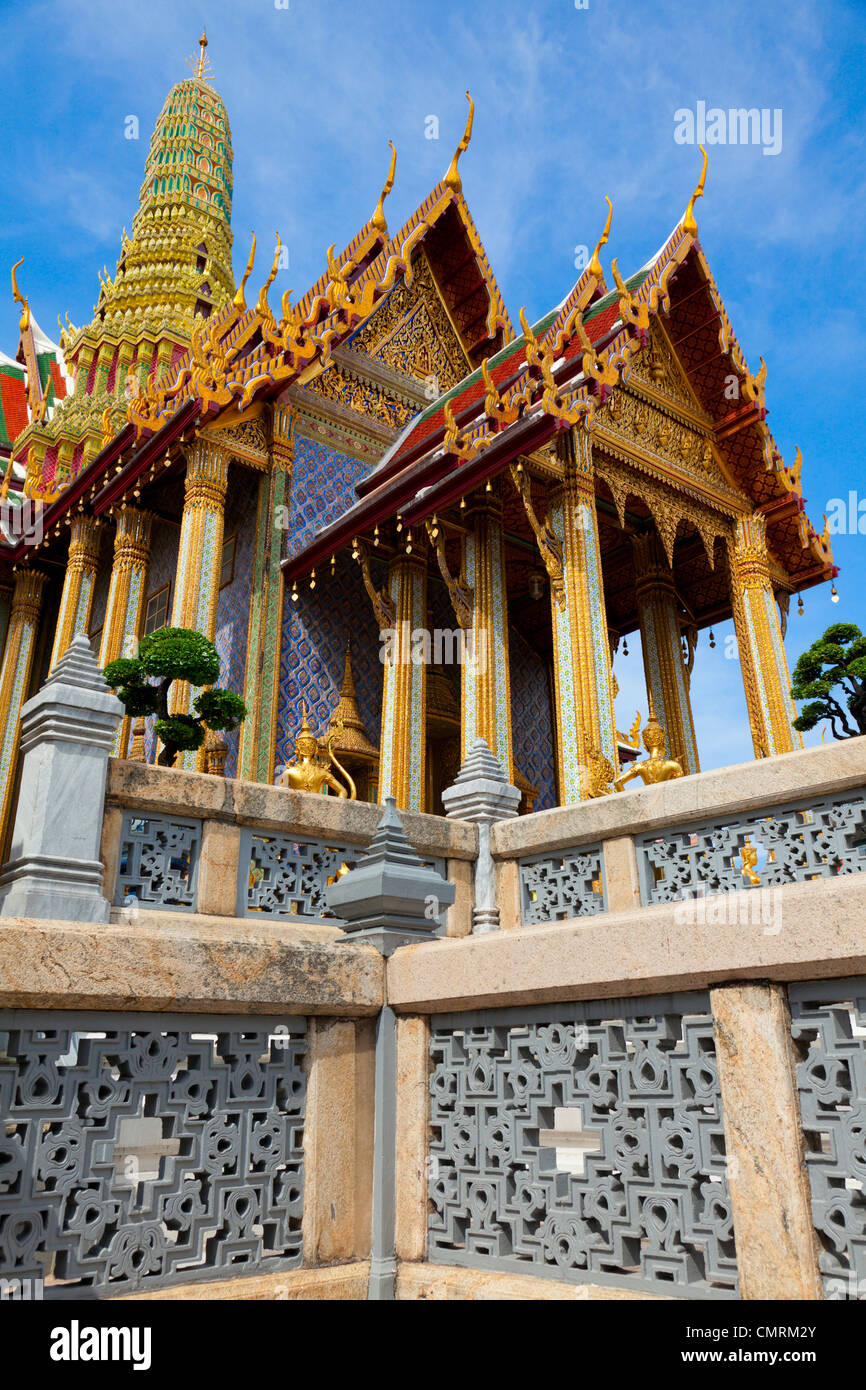 Tempel des Smaragd-Buddha im Grand Palace in Bangkok Stockfoto