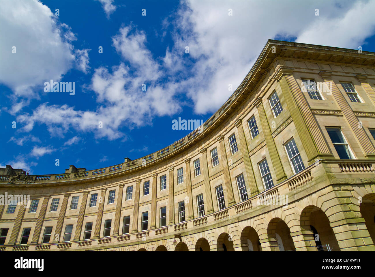 Buxton Herzog von Devonshire Georgian Crescent im Buxton Spa Derbyshire Peak District England UK GB EU Europa Stockfoto