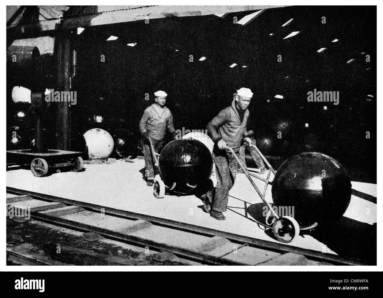 1919 trucking Tonnen TNT Minen US Marine Stockfoto
