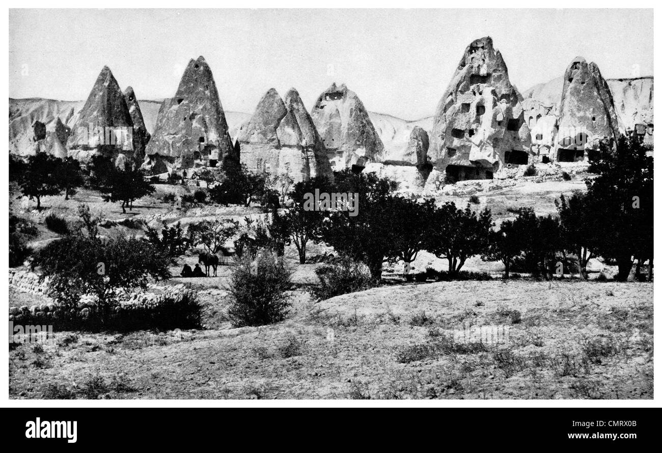 1919-Urgup Burgut Kalesi Nevşehir Provinz zentrale 1919 Urgup Burgut Kalesi Nevşehir Provinz Zentral-Anatolien Türkei. Cappadoci Stockfoto