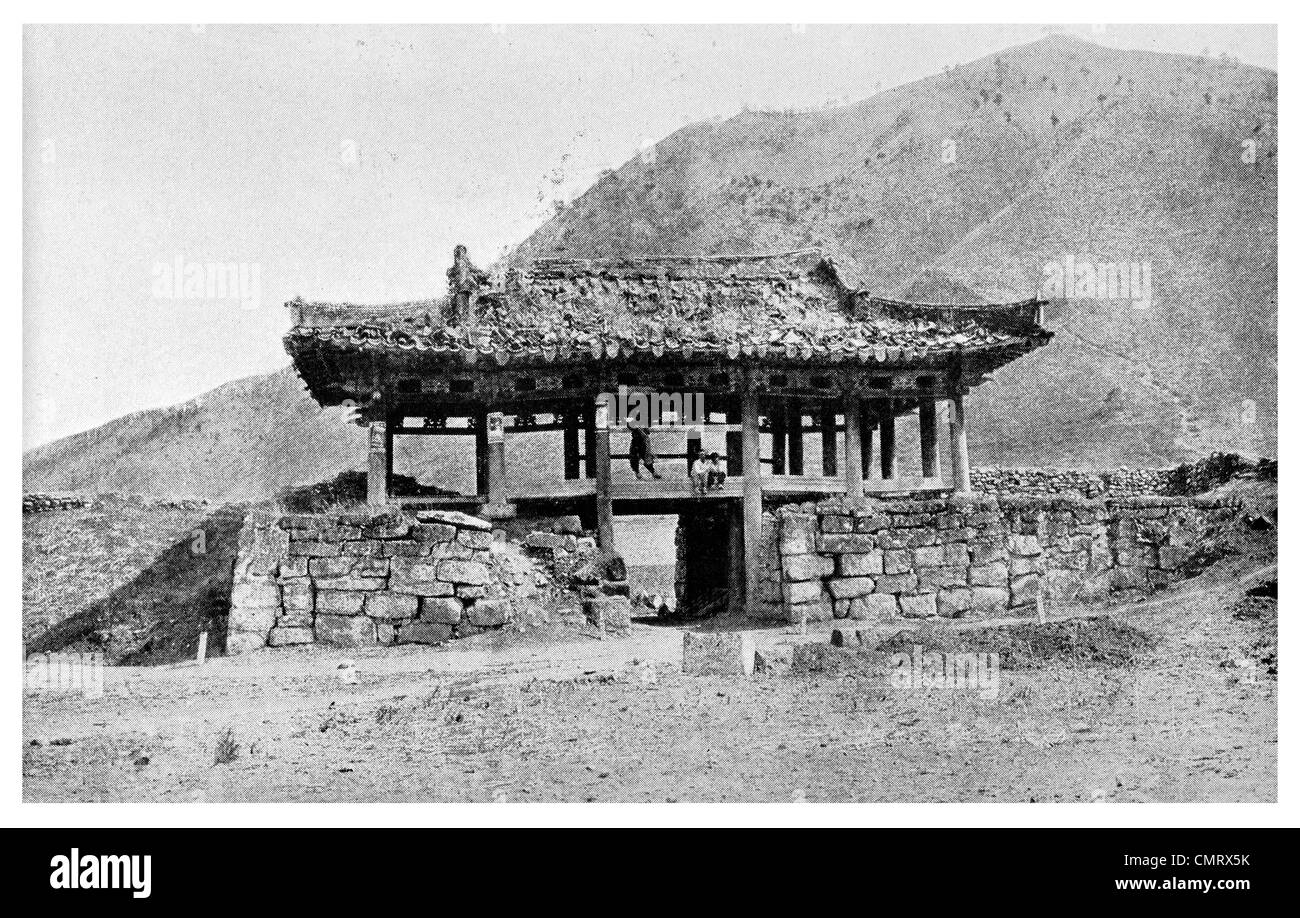 1919 südlichen Tor von Musan County im zentralen Provinz Nord Hamgyong, Nordkorea Stockfoto