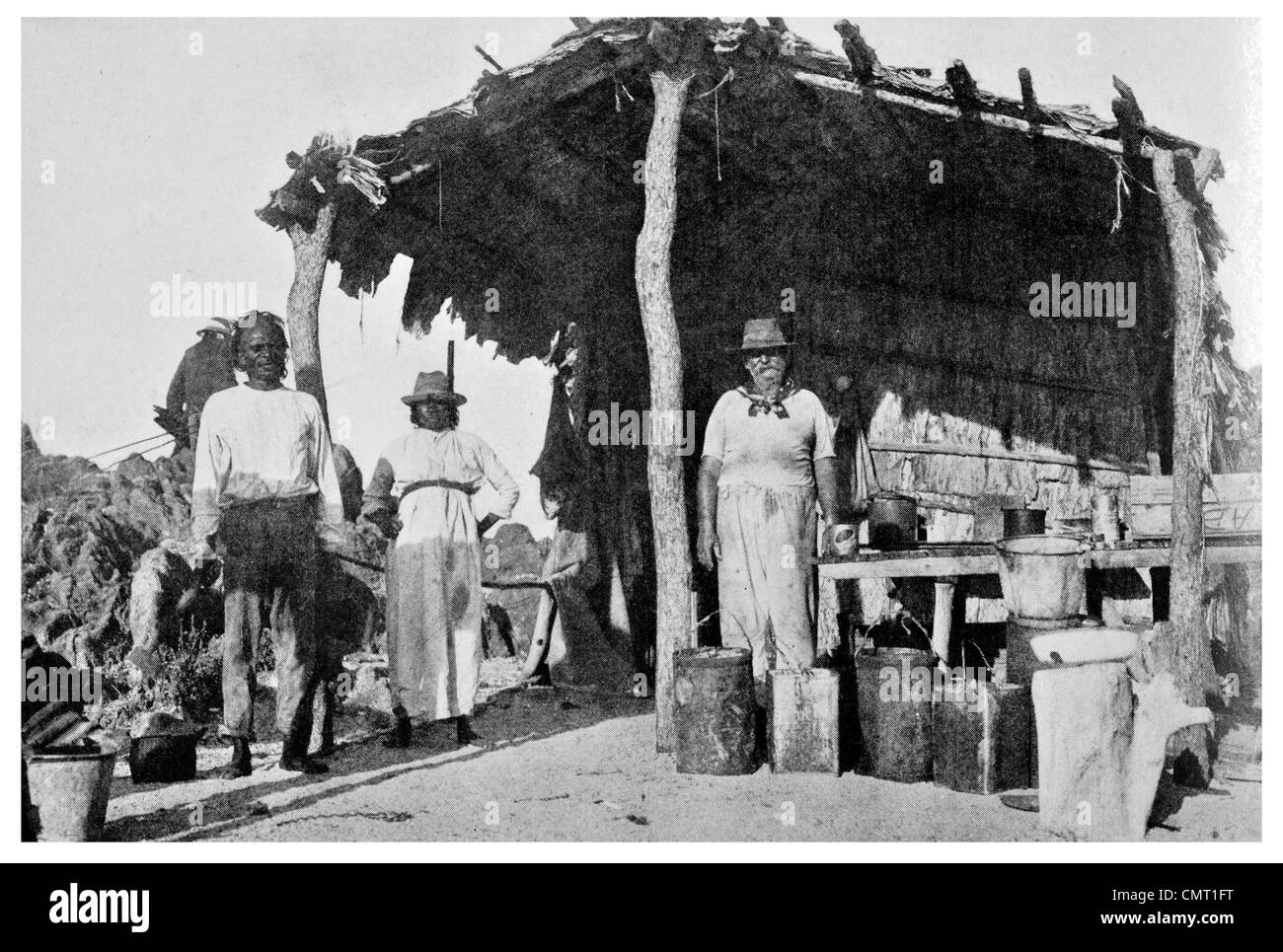 1924 Herrscher von Tyra Insel in seine Rinde Hütte 16 ° 26′41″S 123 ° 6′9″E Western Australia Stockfoto