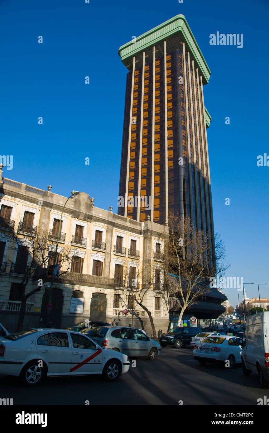 Calle de Genova Straße Torres de Colon Türme (1976) zentrale Madrid Spanien Europa Stockfoto