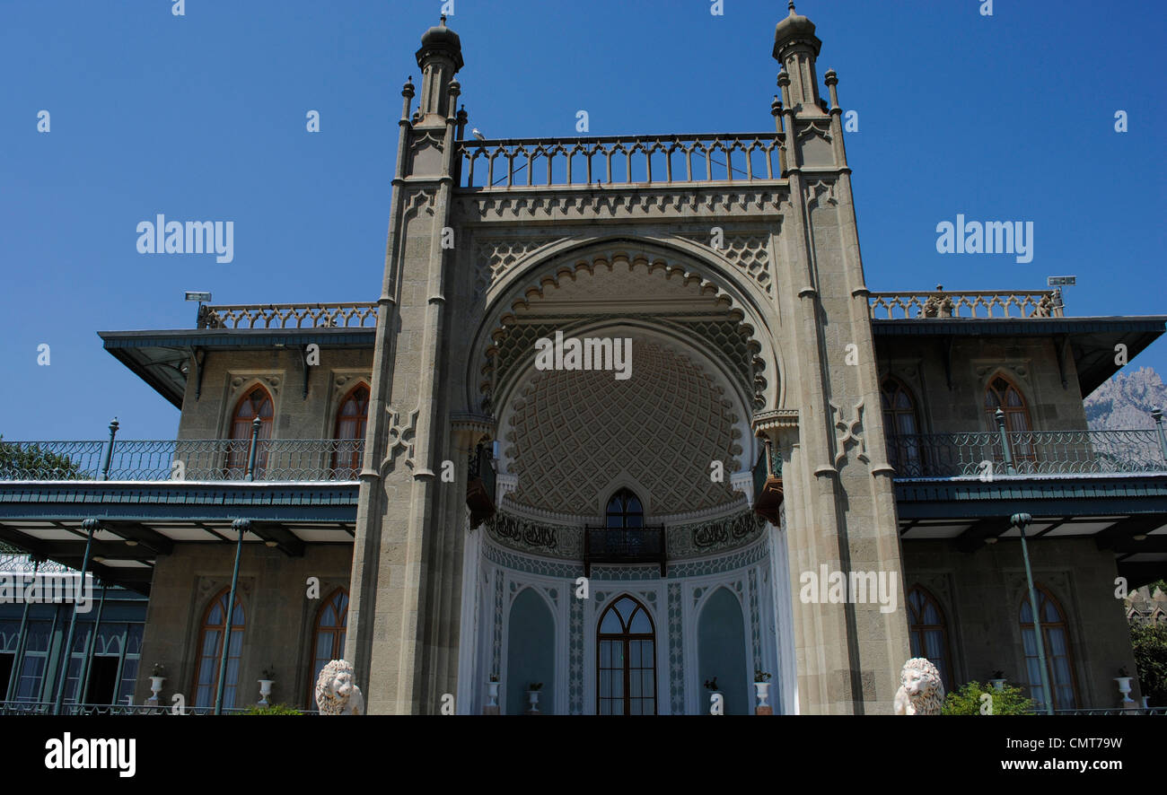 Ukraine. Die autonome Republik Krim. Woronzow-Palast. Südfassade. Innenwände der Eingangshalle mit der Schahada. Stockfoto