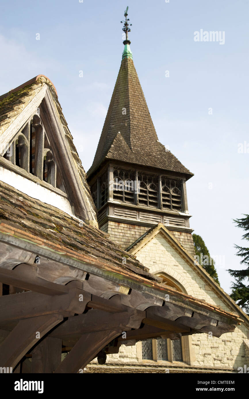 Das 15. Jahrhundert senkrecht Stil St. Bartholomäus-Kirche in Leigh Dorf, Surrey Stockfoto