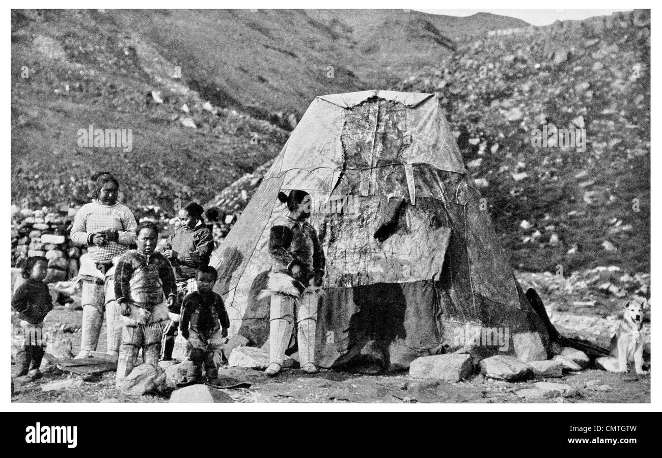 1925 Sommer Haus Haus von Smith Sound Eskimo Familie Nerkysealskin tupik Stockfoto