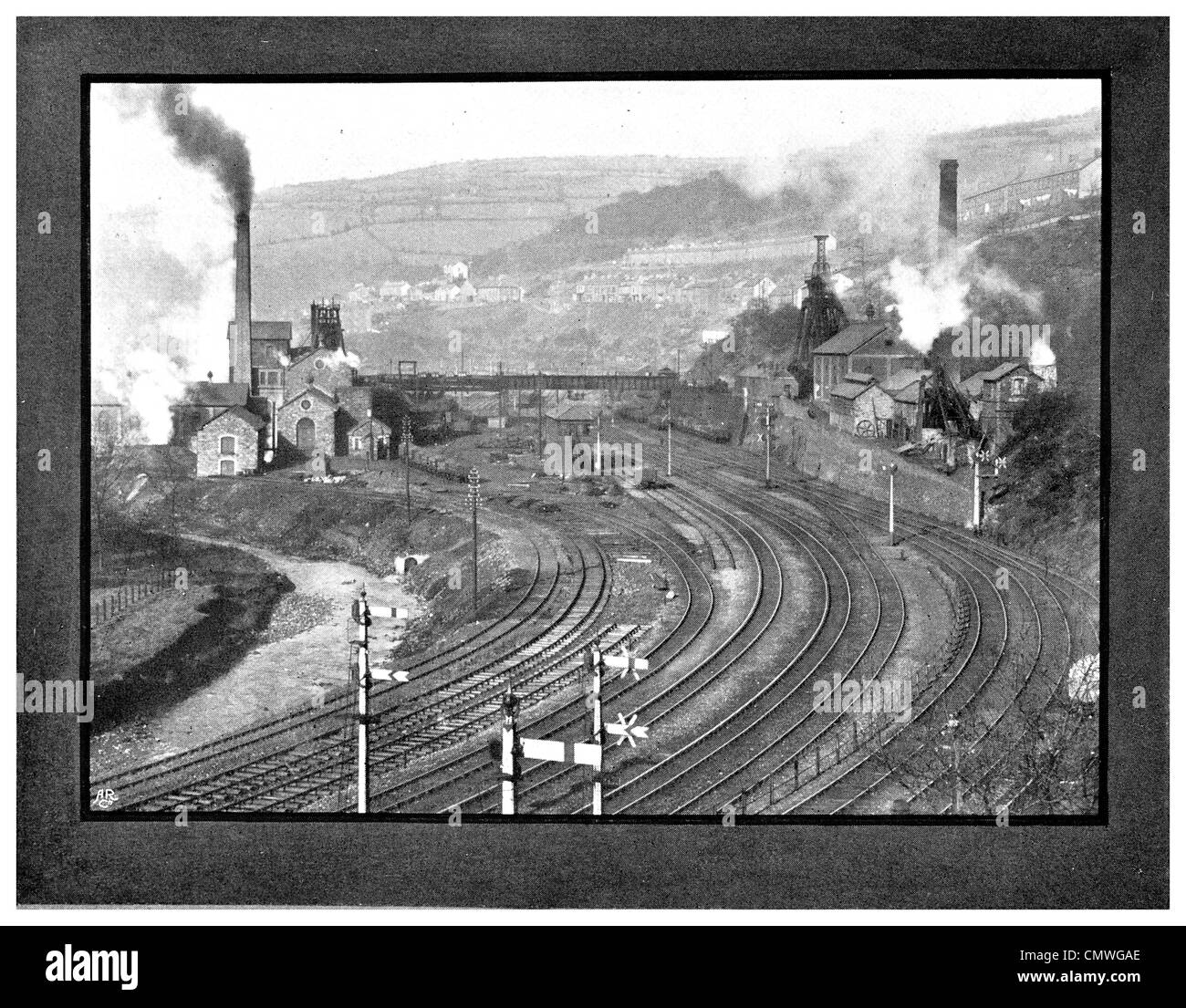 1905 Llanhilleth Glamorganshire Bahnhof Stockfoto