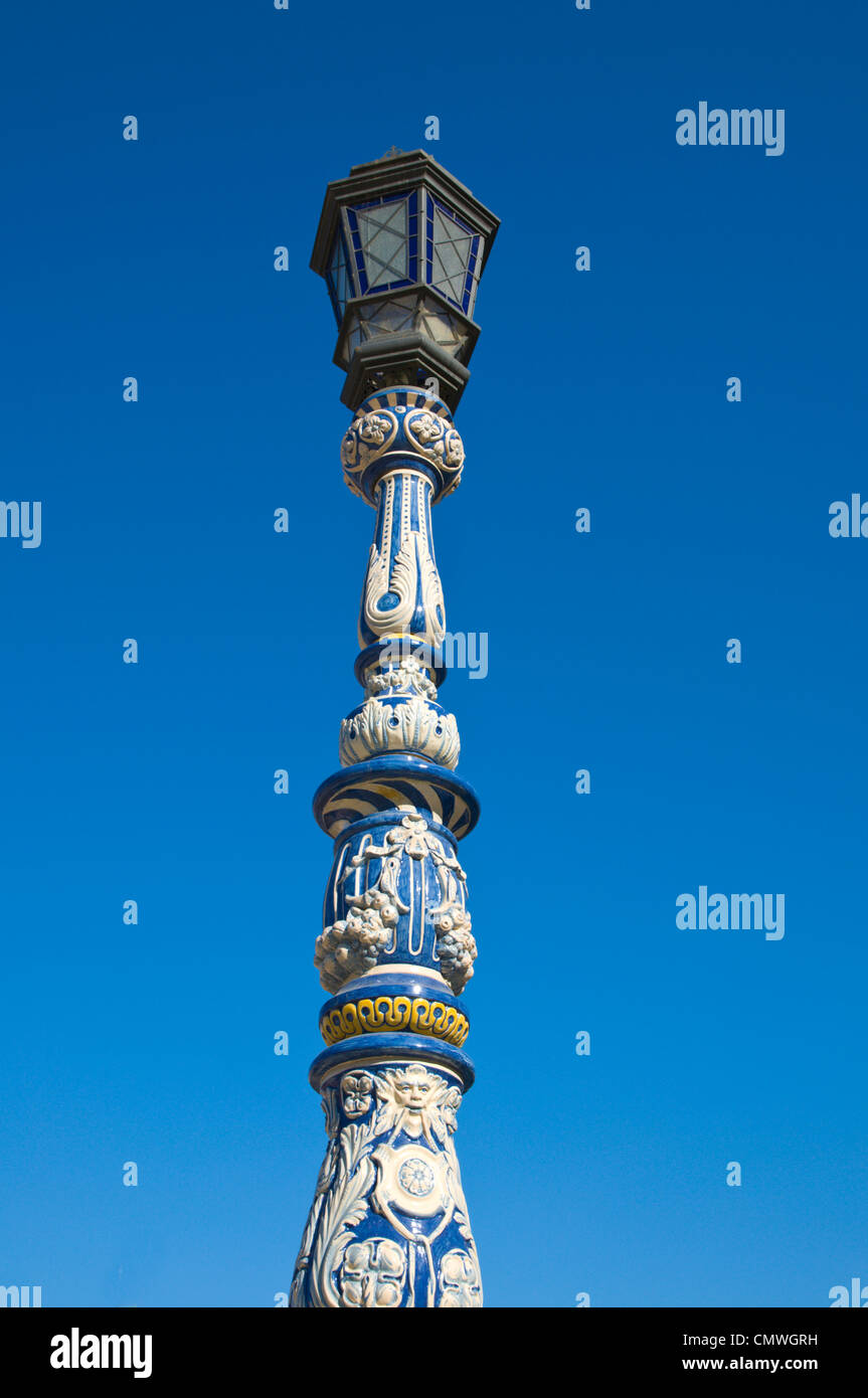 Verzierte Laternenpfahl Plaza de Espana square Komplex (1929) zentrale Sevilla Andalusien Spanien Stockfoto