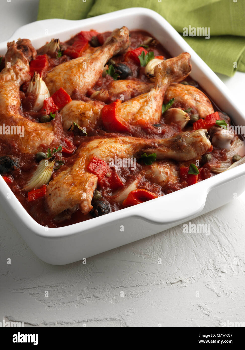 Langsam kochen italienischer Auflauf Huhn cacciatore Stockfotografie ...