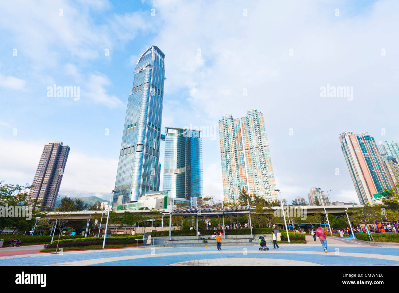 Skyline in Hong Kong bei Tag Stockfoto
