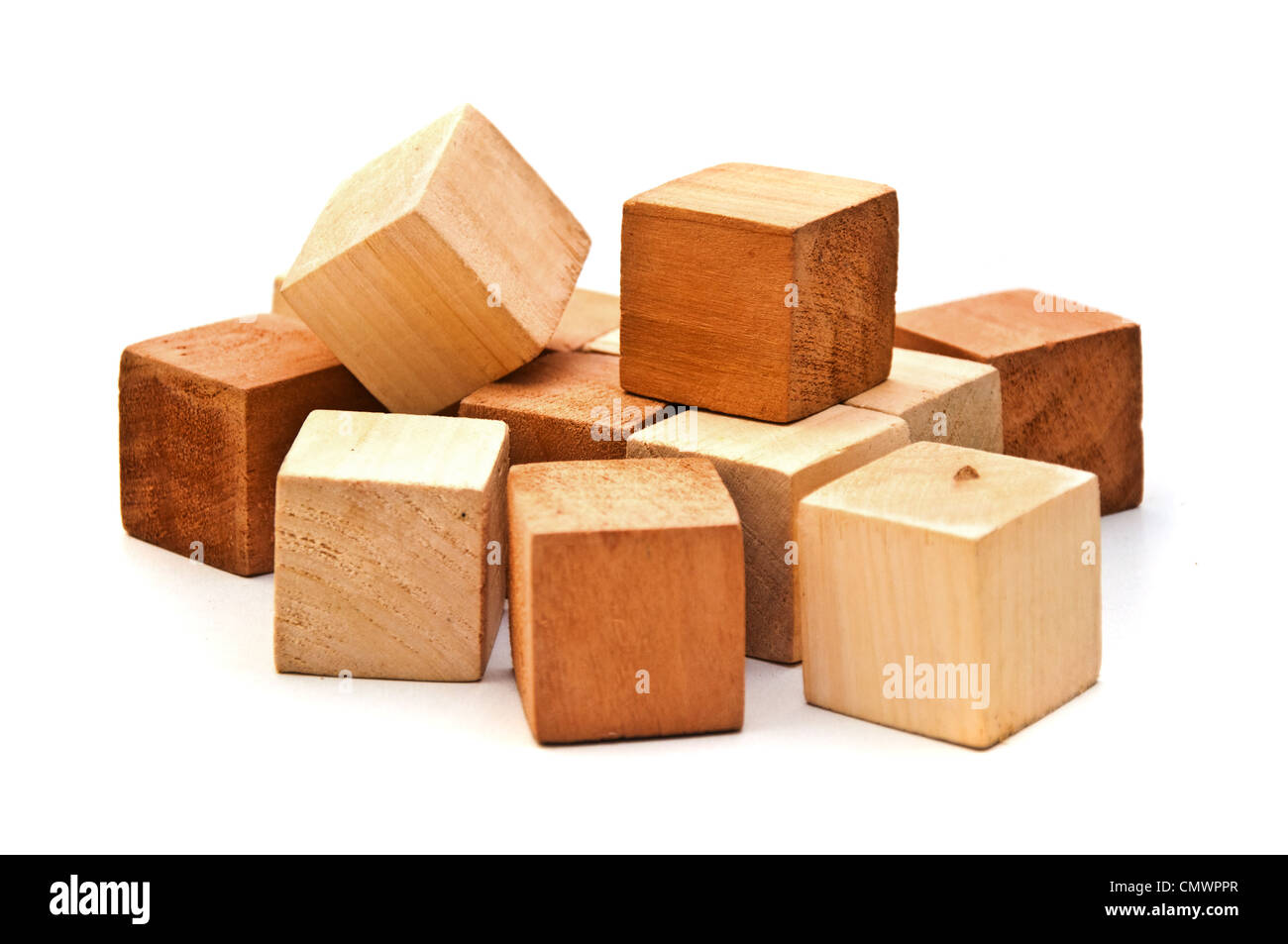 Holzpuzzle für Kinder, ist ein weißer Hintergrund Bild übernommen. Stockfoto