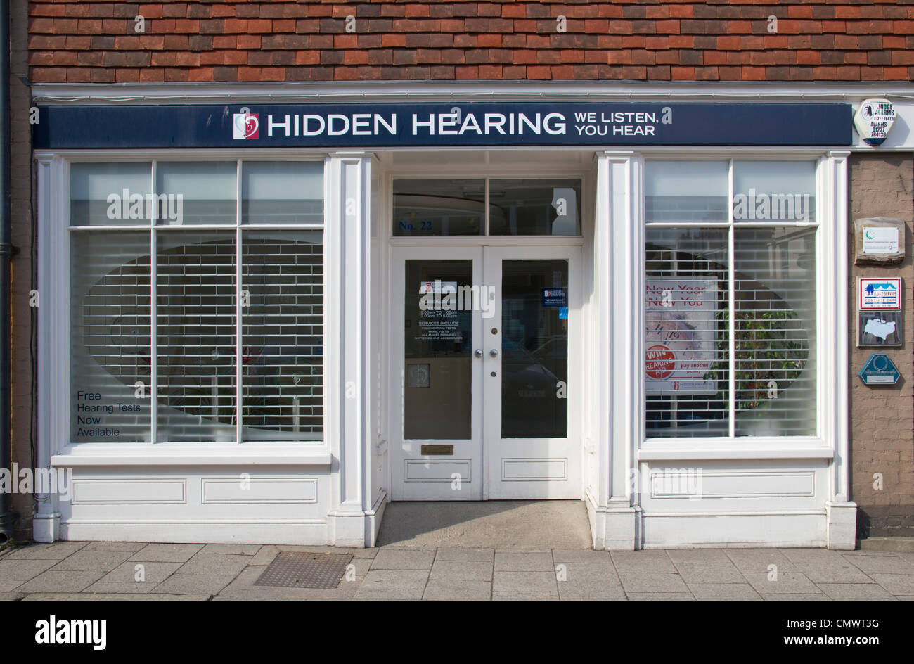 Versteckte Anhörung Shop Store Stour Straße Canterbury Kent UK hören wir Sie hören Stockfoto