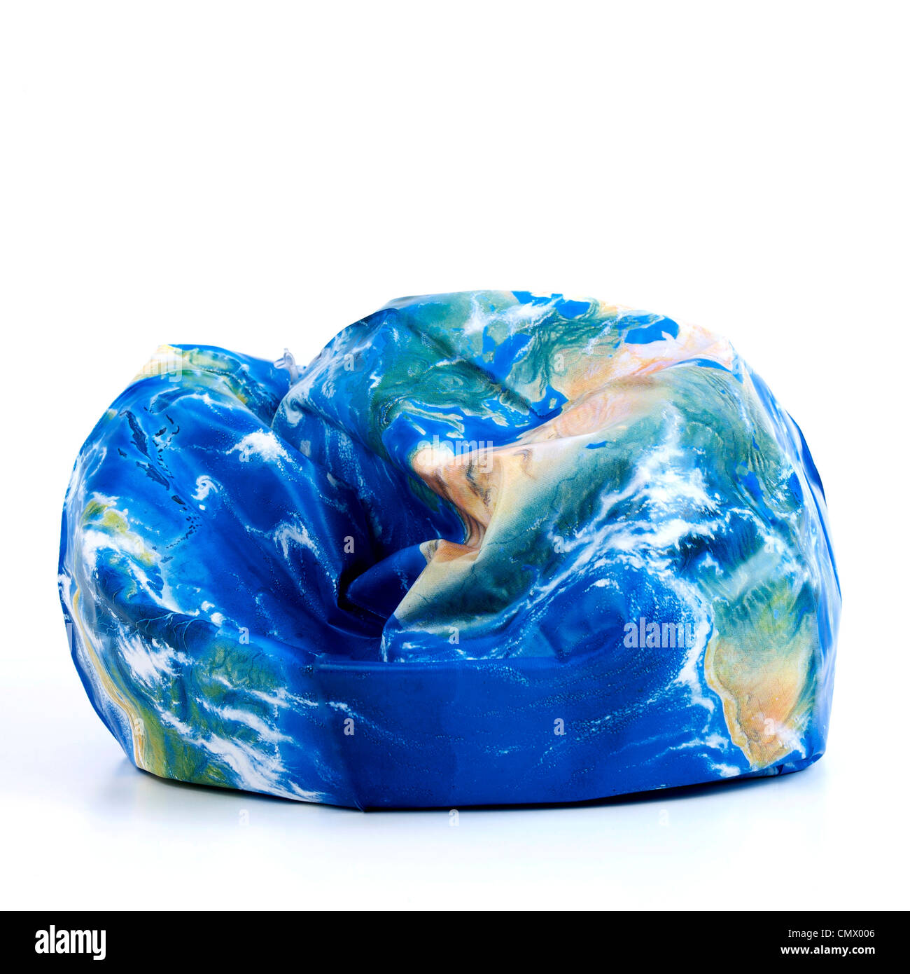 Plastische Welt deflationiert - global / Erde / gebrochen / Probleme / Klimawandel / Umwelt-Konzept Stockfoto