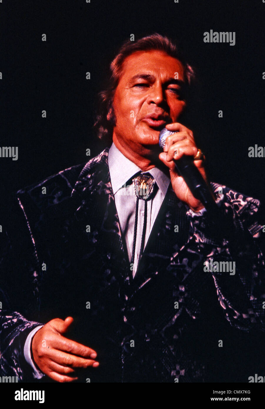 Engelbert Humperdinck Uk Pop Singer Stockfotos und -bilder Kaufen - Alamy