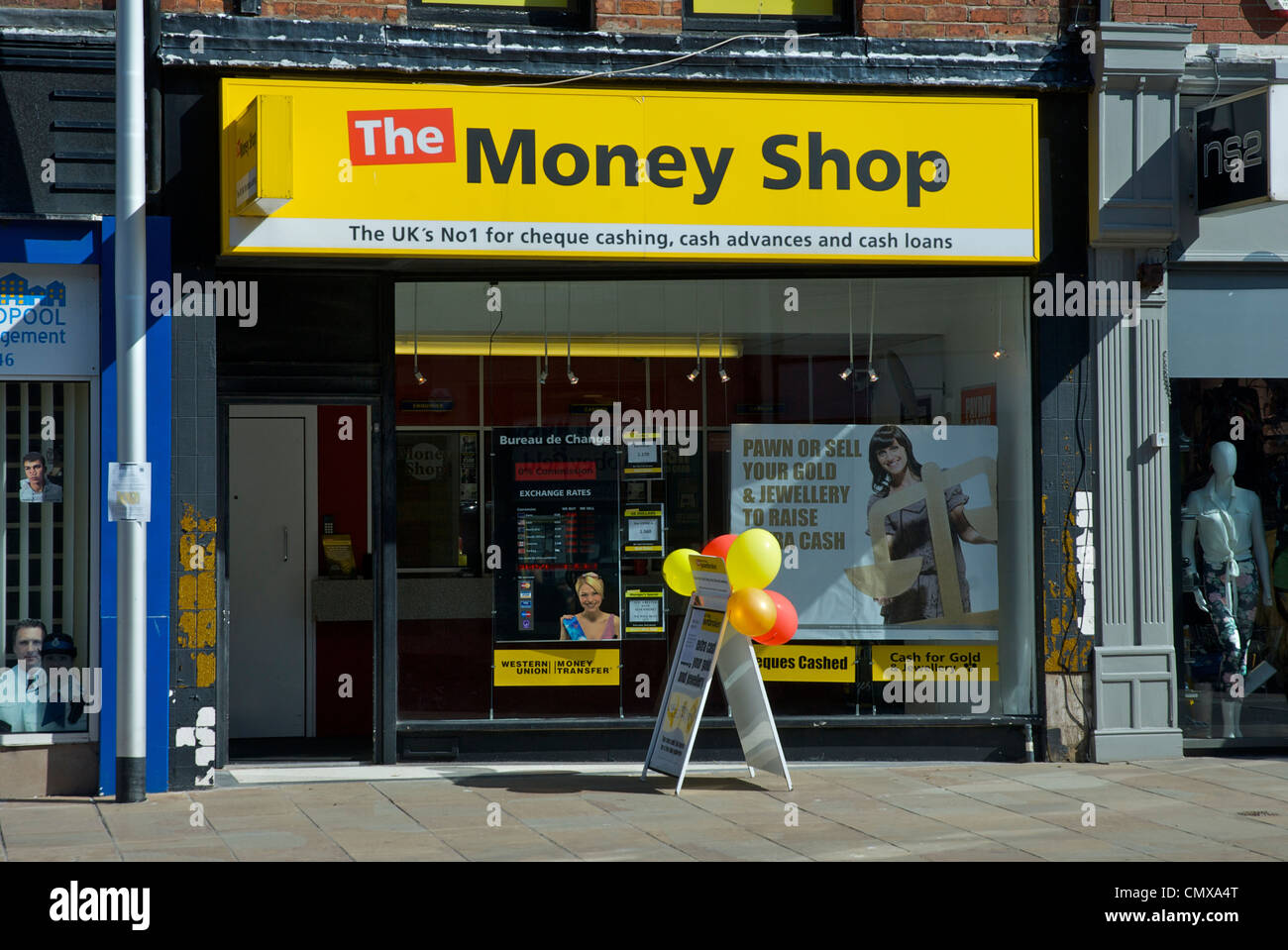 Geld Shop, Dalton Road, Furness, Cumbria, England UK Stockfoto