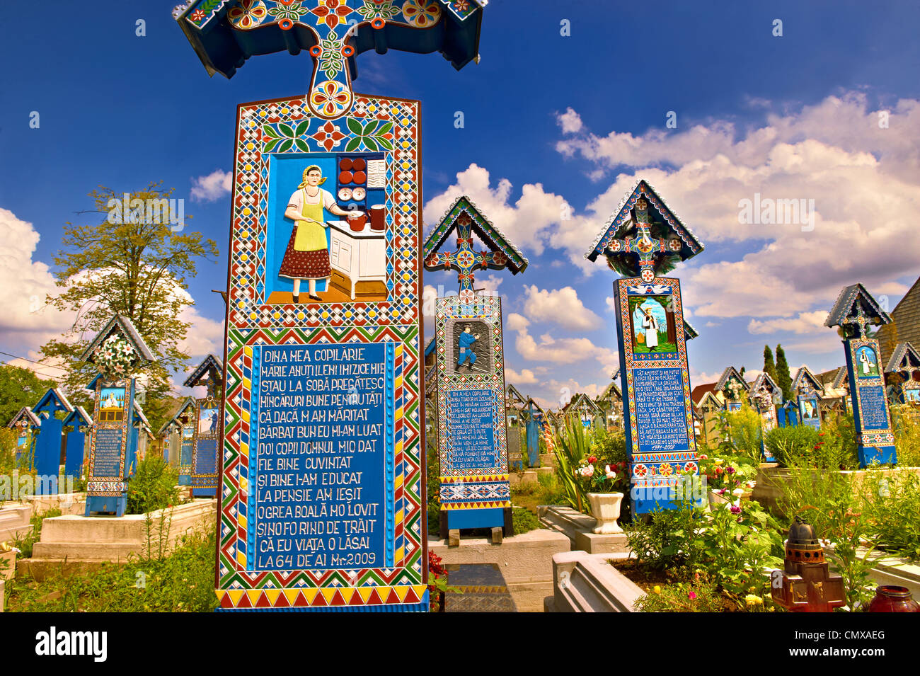 Der fröhliche Friedhof (Cimitirul Vesel) Sapanta, Maramares, nördlichen Siebenbürgen, Rumänien. Stockfoto