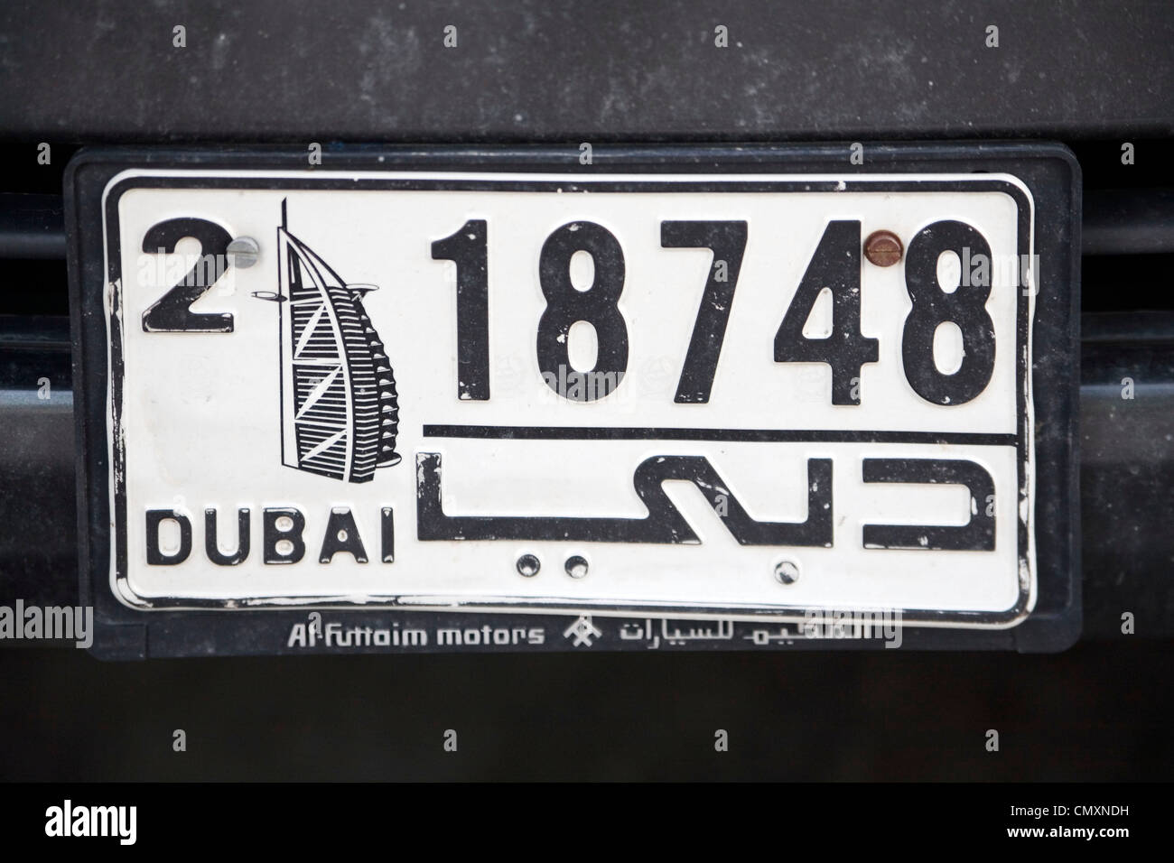 Dubai Kfz-Kennzeichen Porsche Cayenne Stockfoto