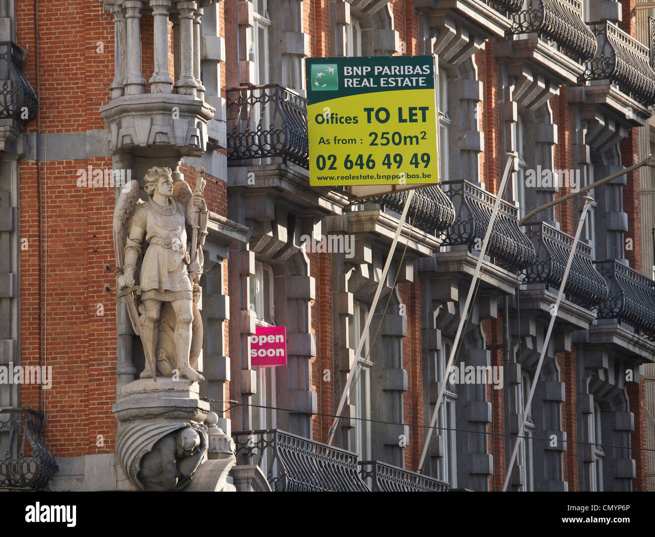 BNP Paribas Real Estate Büros zu lassen, melden Sie sich auf die schönen historischen Gebäude in Brüssel-Belgien Stockfoto