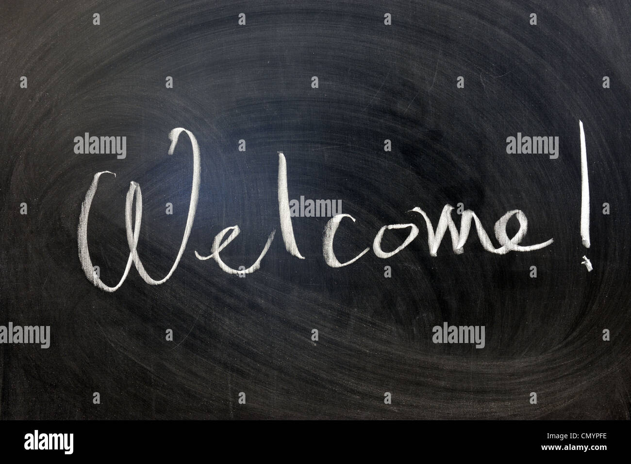 Kreide schreiben - Willkommen auf Tafel geschriebene Wort Stockfoto