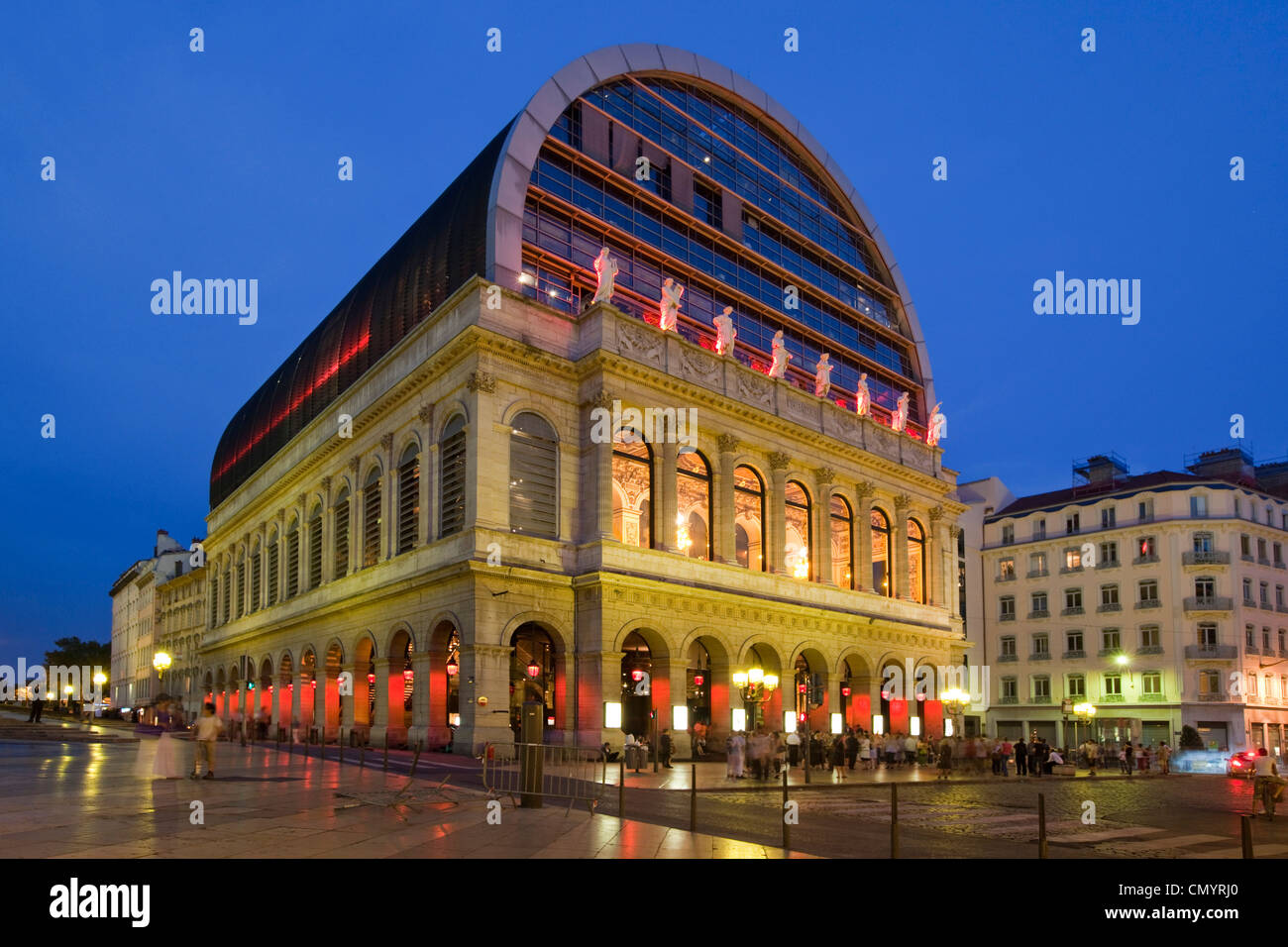 Oper von Lyon neu gestaltet vom Architekten Jean Nouvel 1985 bis 1993, Lyon, Rhone Alpes, Frankreich Stockfoto