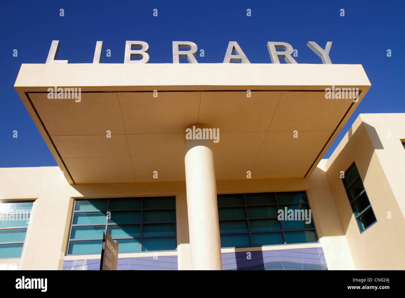 Miami Beach Florida, Regional Public Library, Schild, Logo, Besucher reisen reisen Reise touristischer Tourismus Wahrzeichen Kultur Kultur Kultur, Urlaub grou Stockfoto