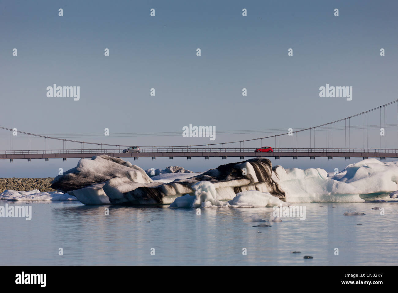 Brücke (Jokulsabru) über Blautbalakvisl Fluss Breidamerkursandur Sander schlicht vom Jökulsárlón, Island Stockfoto