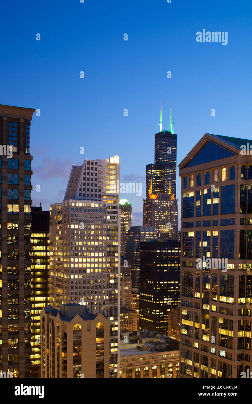 Der Willis Tower in der Abenddämmerung, Chicago Stockfoto