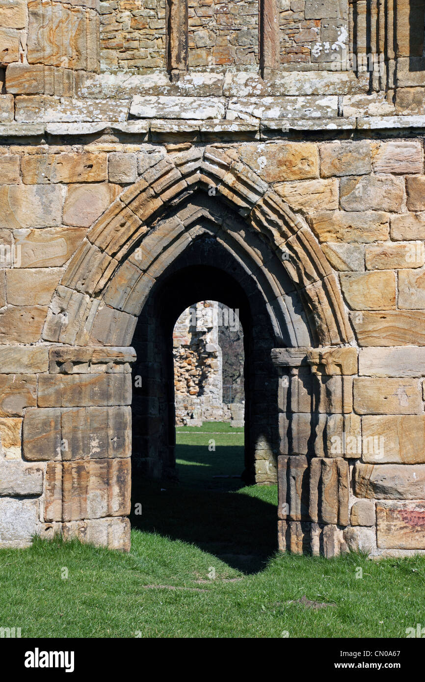 Tor in das Kirchenschiff Egglestone Abtei in der Nähe von Barnard Castle County Durham UK Stockfoto