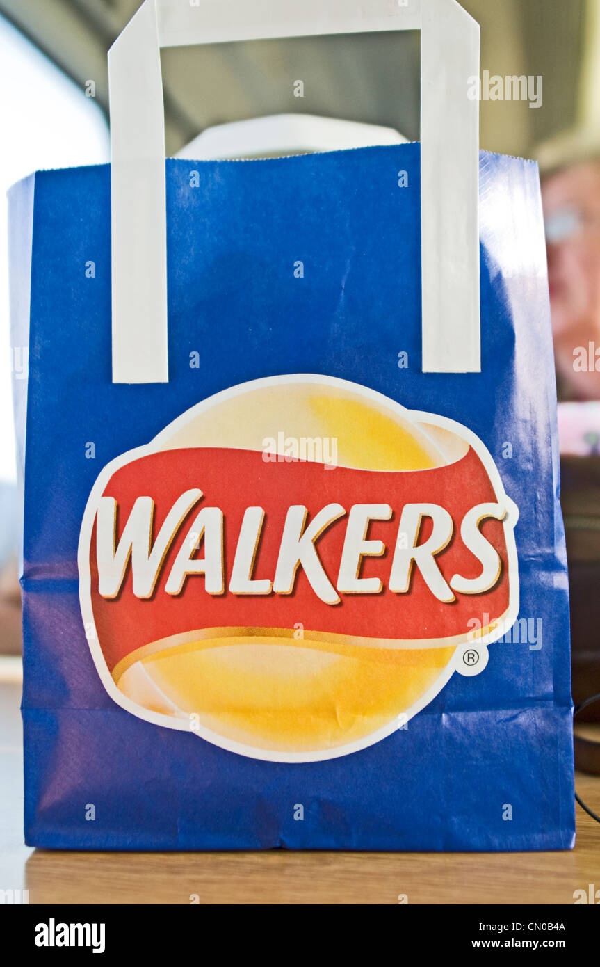 Eine Tasche Werbung Walkers crisps Stockfoto