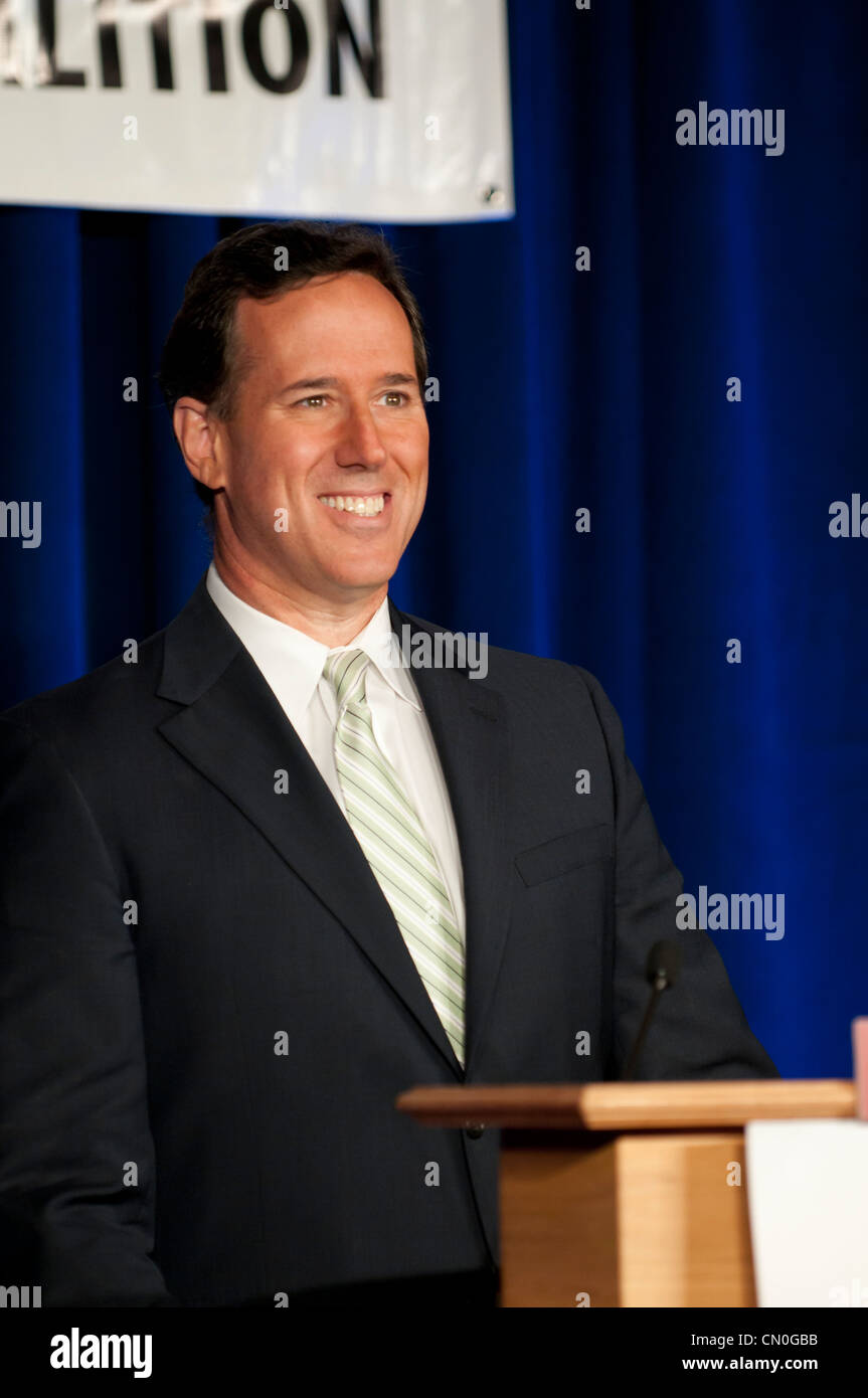 Rick Santorum spricht mit einem unterstützenden Masse in Waukesha, Wi in den Hoffnungen des Sammeln von Unterstützung für die Primärfarben. Stockfoto