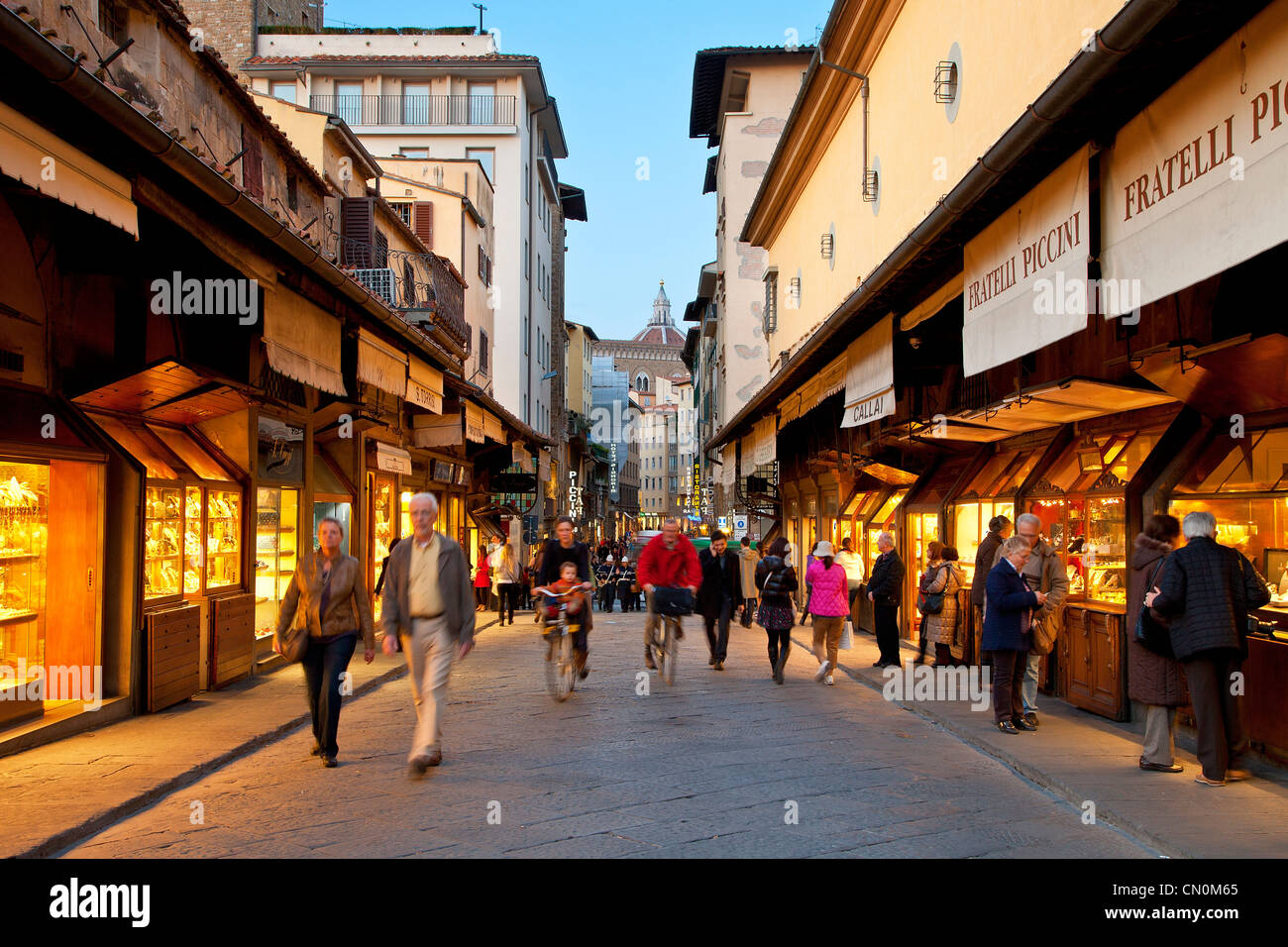 Italien, Florenz, Juwelierladen auf Ponte Vecchio Stockfoto