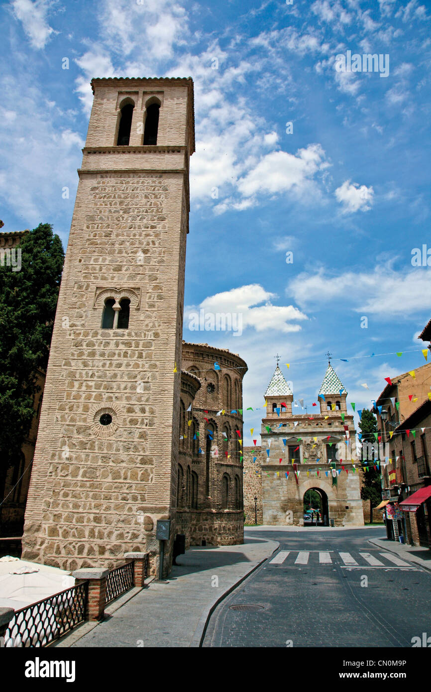 Europa Spanien Castilla - La Mancha Toledo Puerta de Bisagra Stockfoto