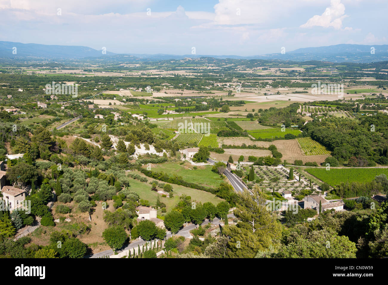 Weingut im französischen Landschaft in der Nähe von Gordes Stockfoto