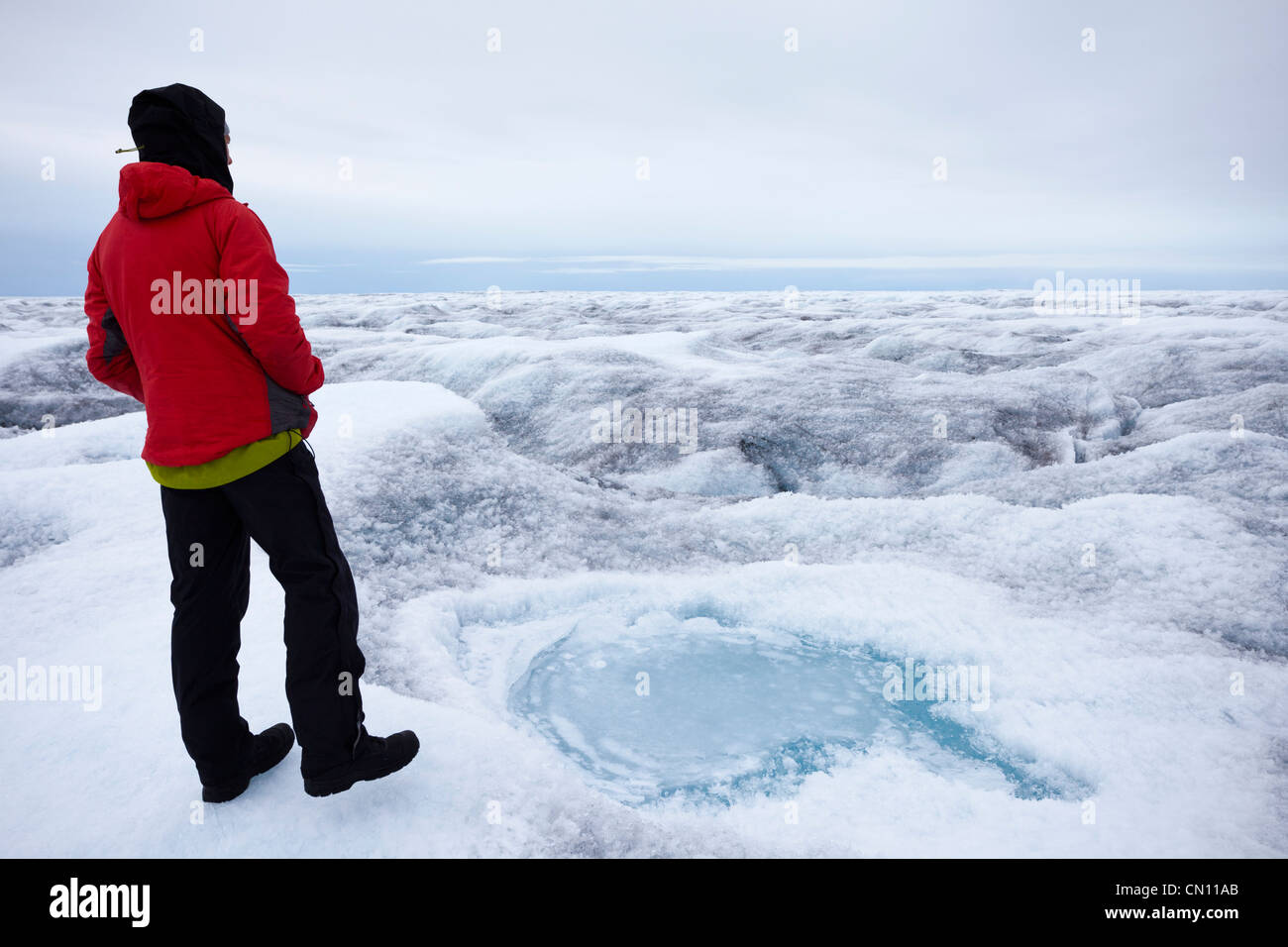 Eiskappe auf Grönland - Blick auf den Gletscher im Sommer Stockfoto