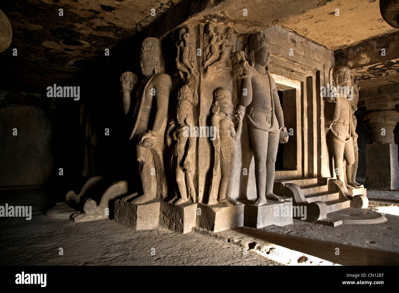 Riesigen Statuen. Ellora Höhlen. Maharashtra. Indien Stockfoto