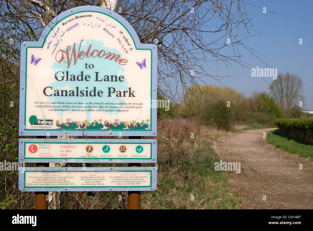 Herzlich Willkommen Sie auf Waldwiese Lane Canalside Parkschild, grand union Canal in Southall, West London, england Stockfoto